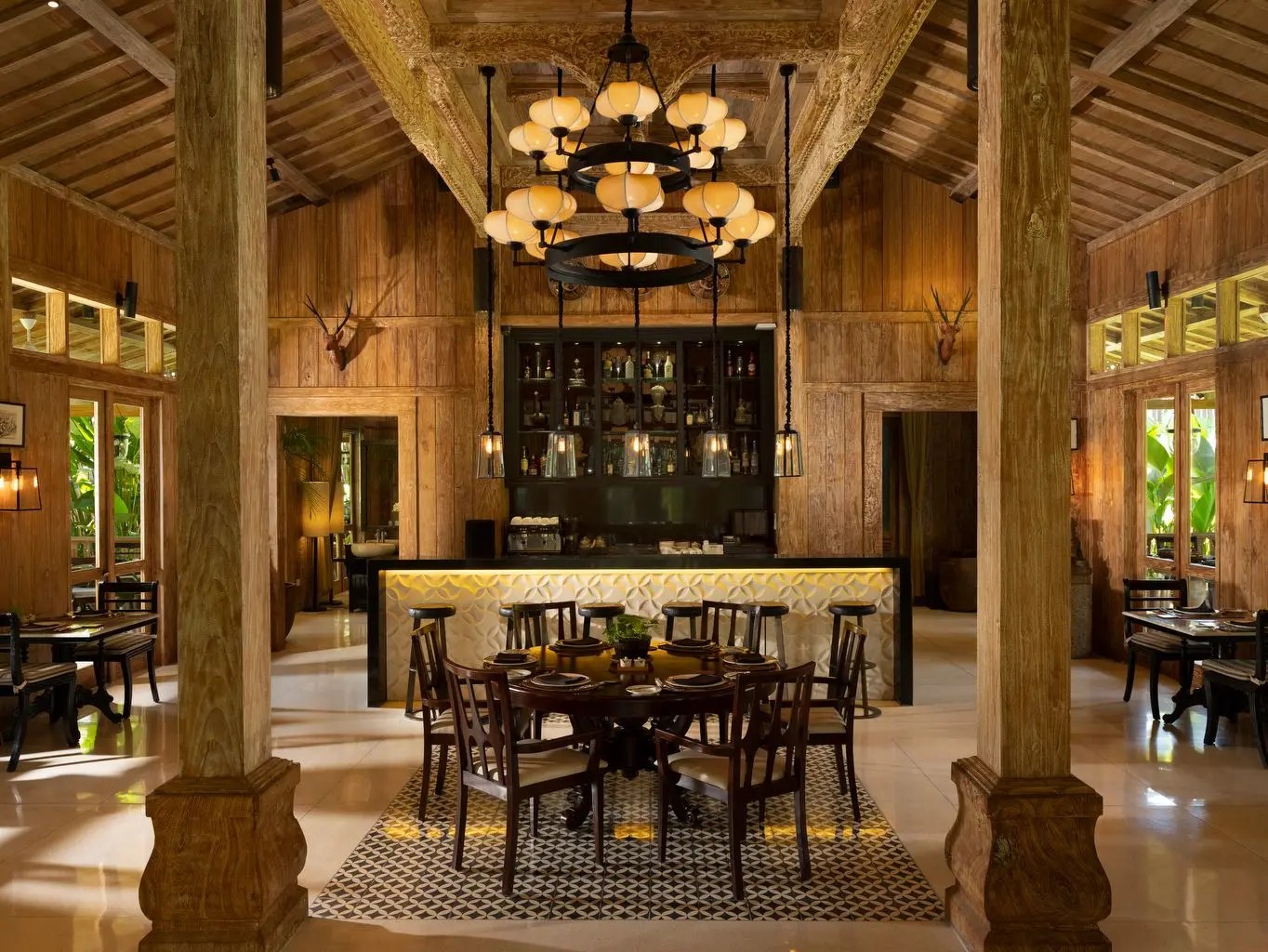 The interior of the Javanese joglo housing the restaurant at Kayumanis Jimbaran